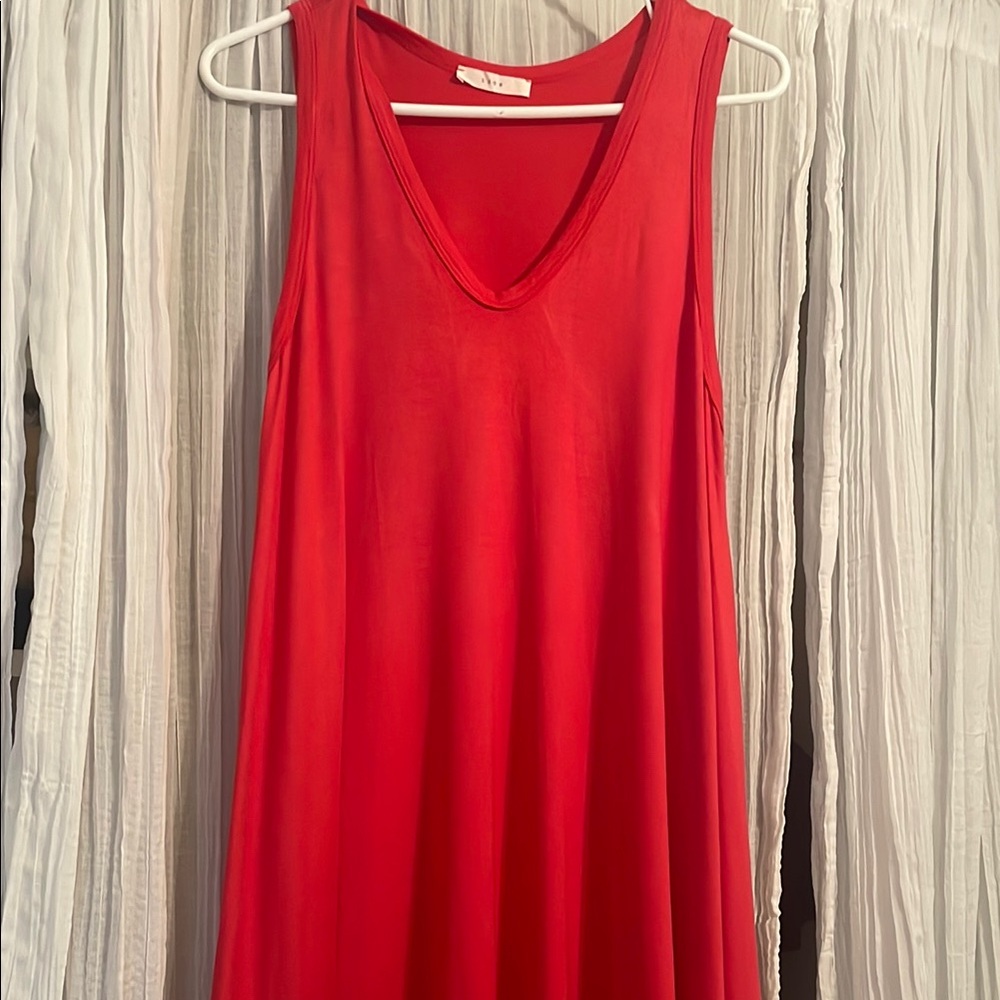 Lush Shift Coral Sleeveless Dress. Medium.